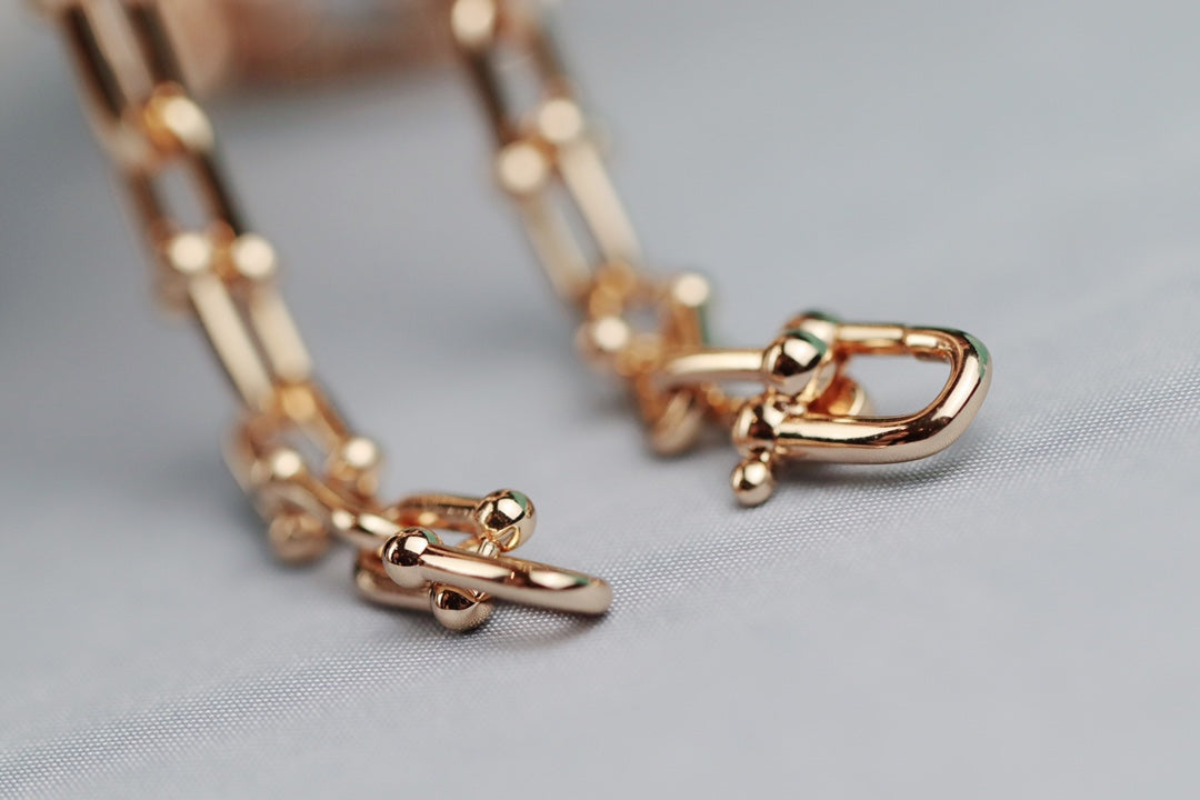 HARDWARE LINK GOLD NECKLACE