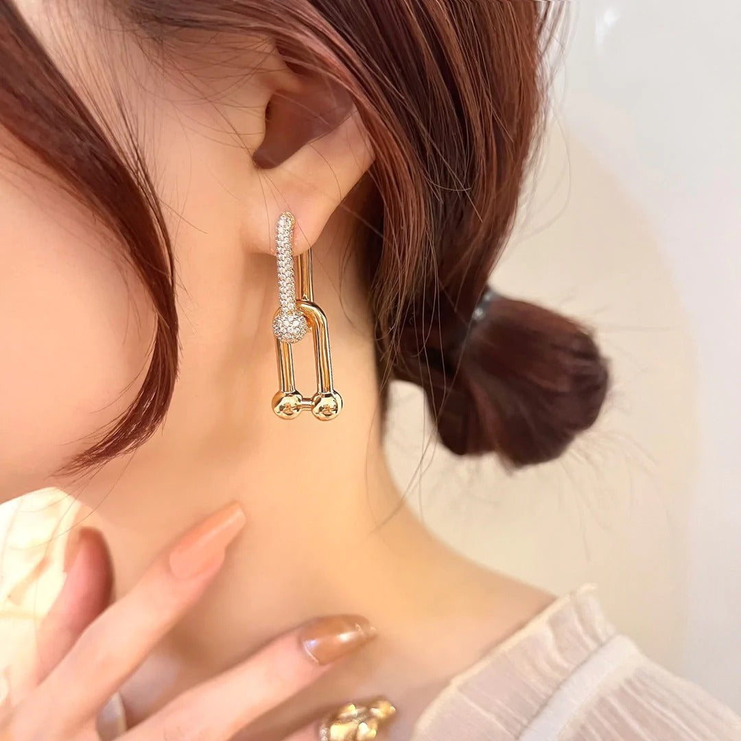 HARDWARE DROP EARRINGS DIAMONDS