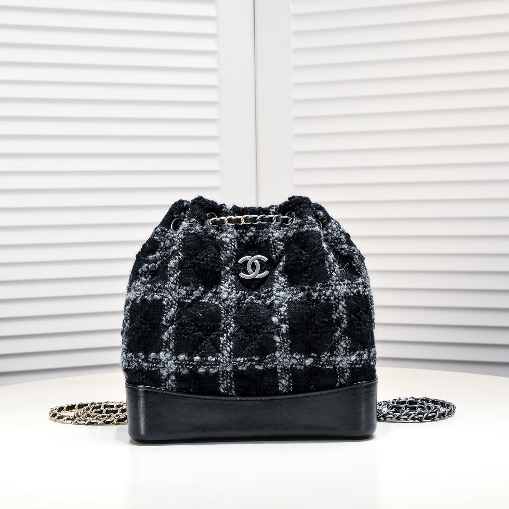 GABRIELLE BACKPACK 8051 BLACK AND GRAY CHECKERED