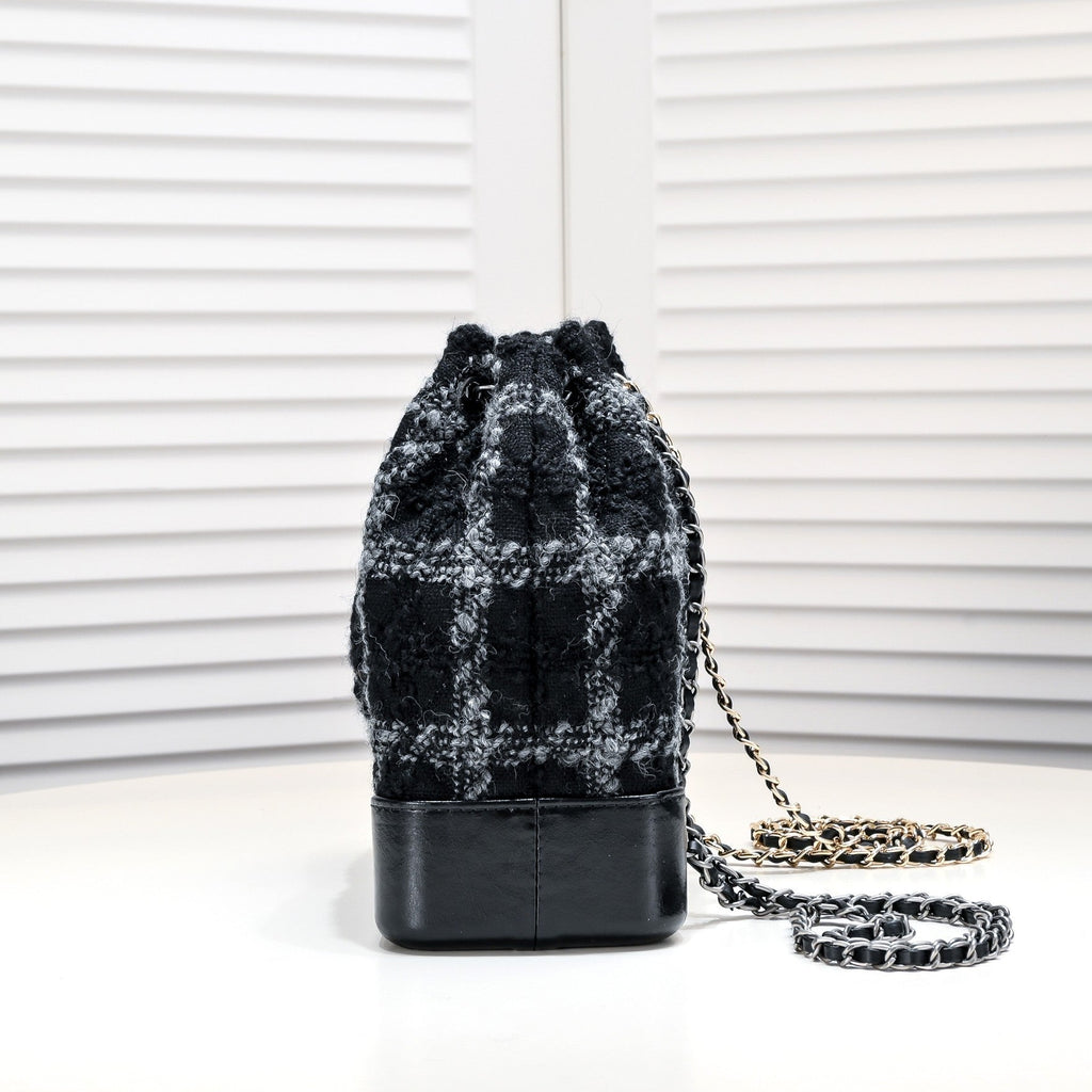 GABRIELLE BACKPACK 8051 BLACK AND GRAY CHECKERED