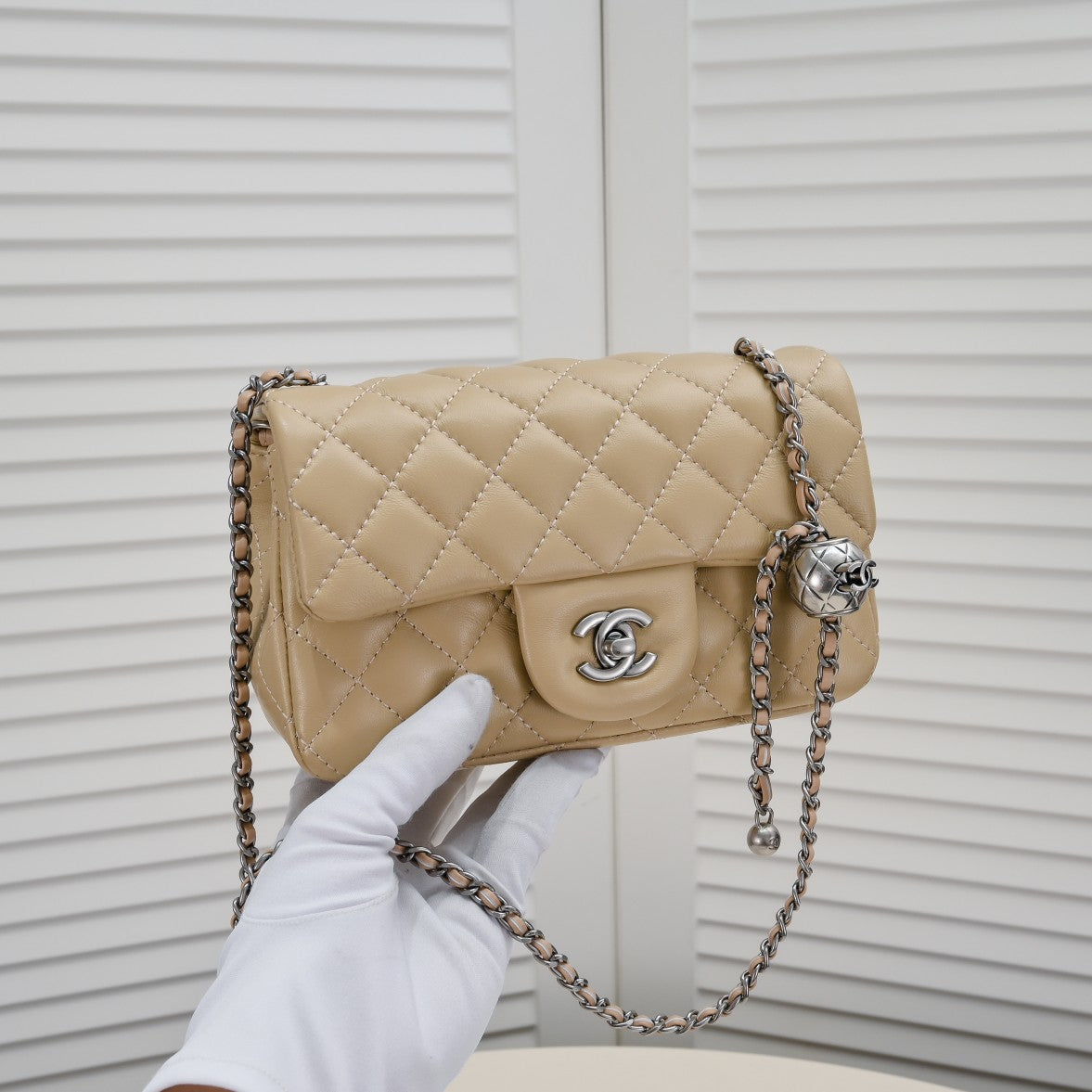 FLAP BAG 20CM 1787 PALE BROWN SILVER