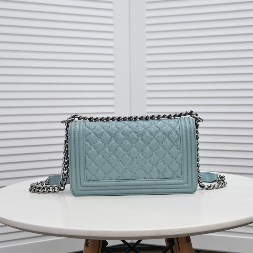 CAVIAR BOY BAG MEDIUM 67086 TURQUOISE