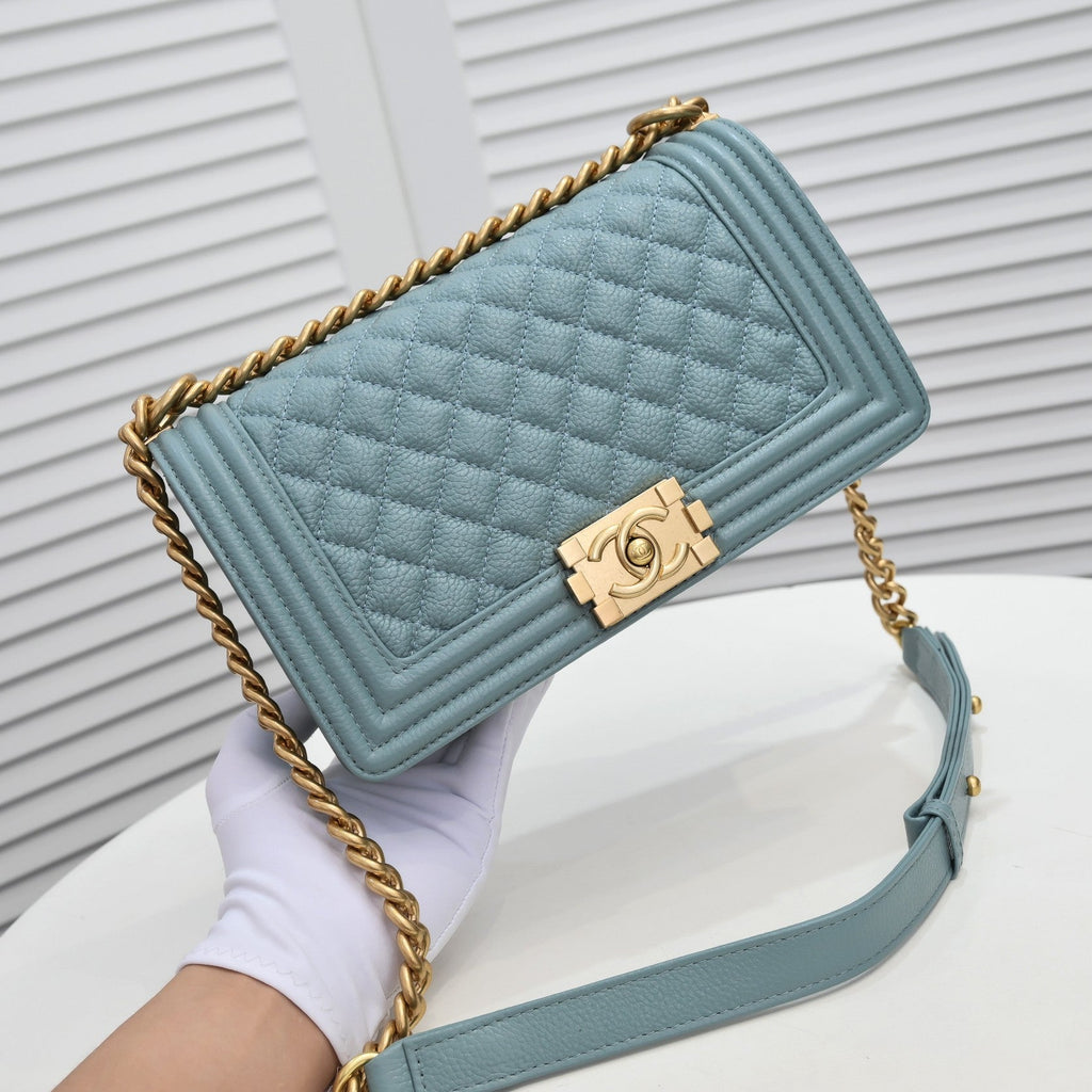 CAVIAR BOY BAG MEDIUM 67086 TURQUOISE