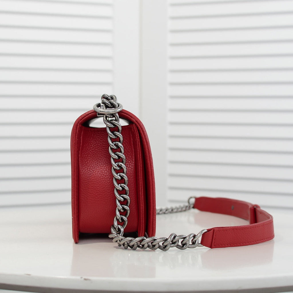 CAVIAR BOY BAG MEDIUM 67086 RED