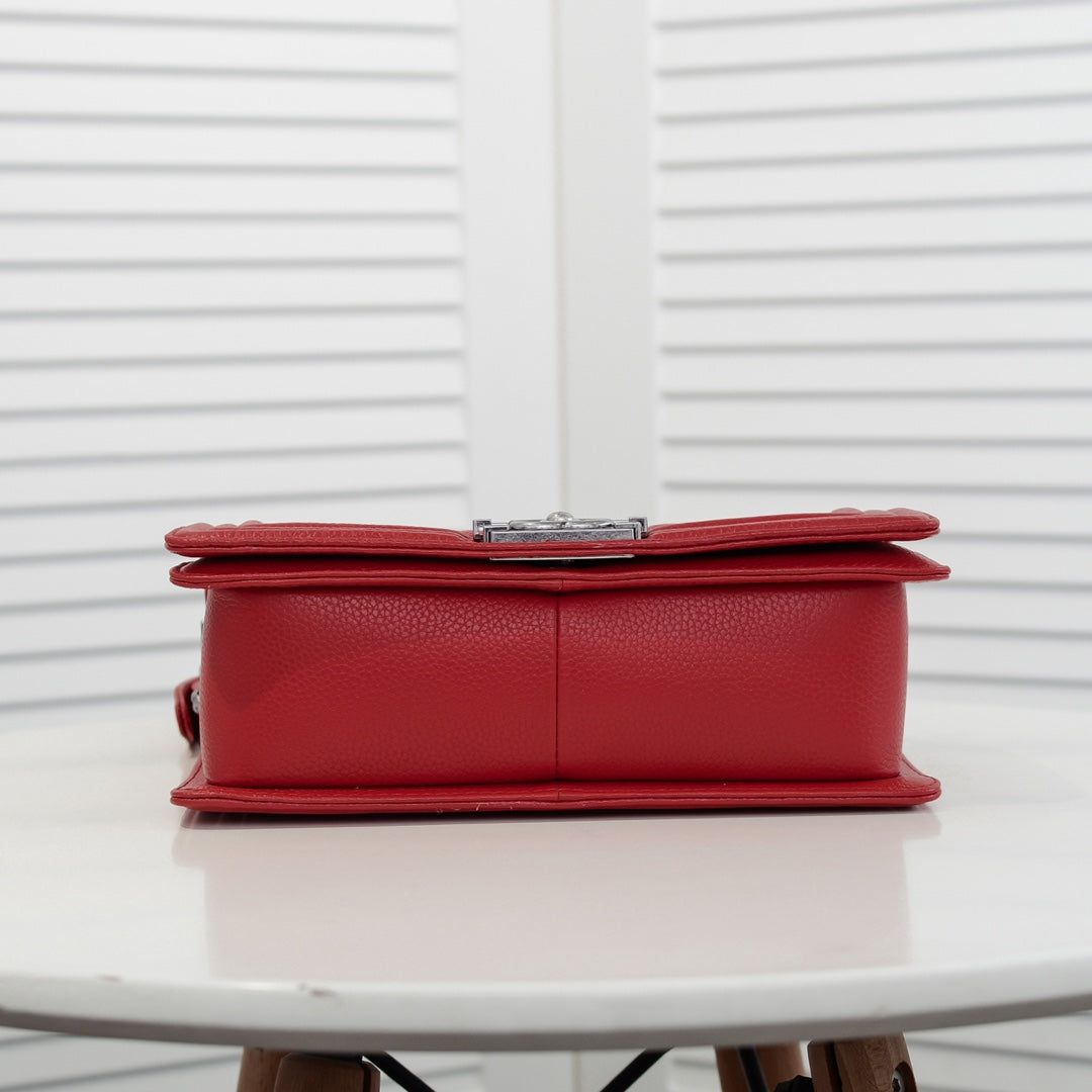 CAVIAR BOY BAG MEDIUM 67086 RED