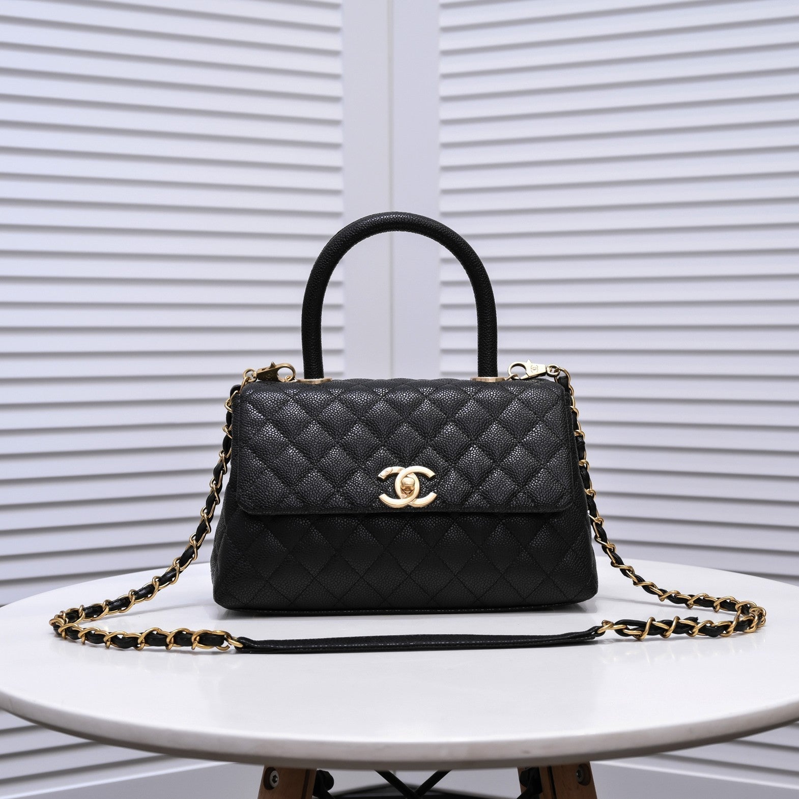 QUILTED CAVIAR 26CM 92991 BLACK