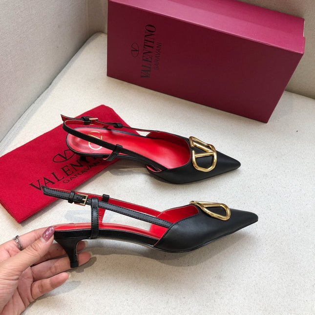 VLOGO SIGNATURE BLACK CALFSKIN HIGH SLINGBACK PUMP 4 CM WITH GOLD LOGO