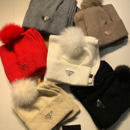 SET SCARF AND HAT IN DOVE GRAY WOOL AND RABBIT FUR 416366