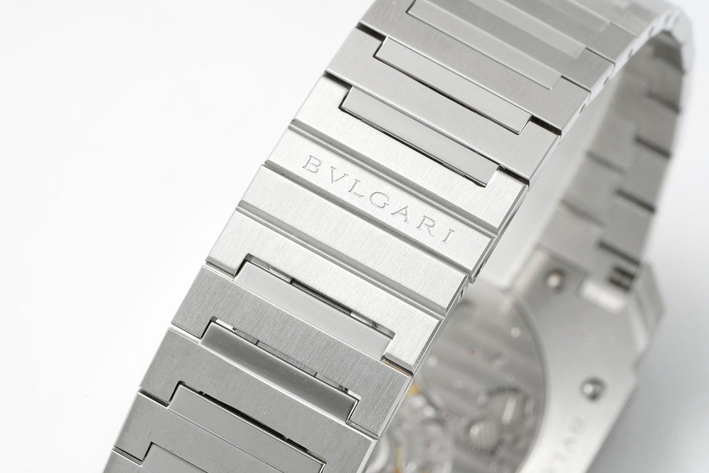 OCTO FINISSIMO AUTOMATIC STEEL CASE BLACK DIAL