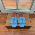 LP RAFFIA CHARMS FLATS SANDAL SKY CALFSKIN
