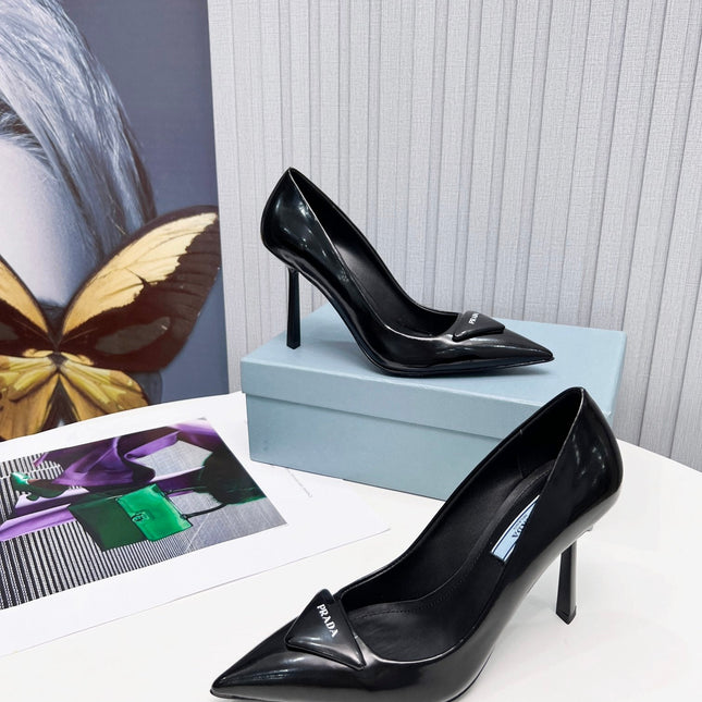 PRADA 26S POINTED TOE PUMPS STILETTO HEEL 95MM IN BLACK PATENT CALFSKIN LOGO