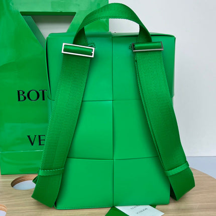 WOVEN BACKPACK 34 IN EMERALD GREEN LAMBSKIN