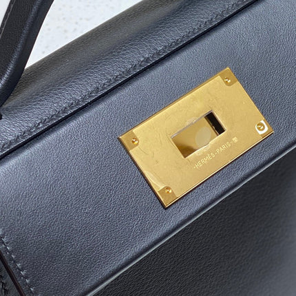 MINI 24/24 21CM IN BLACK EVERCOLOR CALFSKIN GOLD KELLY BUCKLE