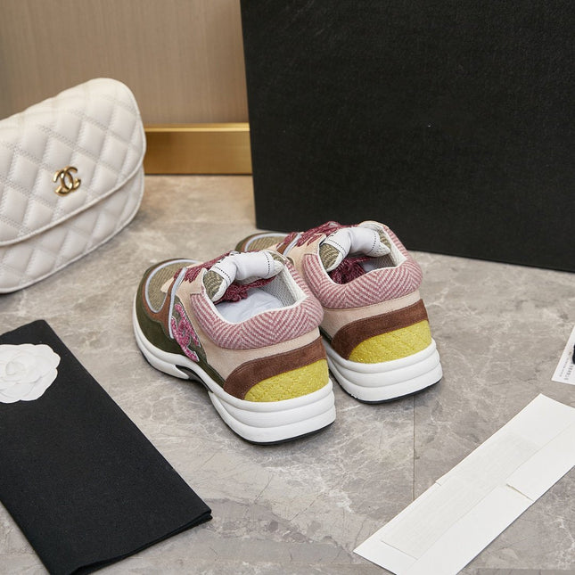 CC TRAINER TRIPLE PINK SUEDE