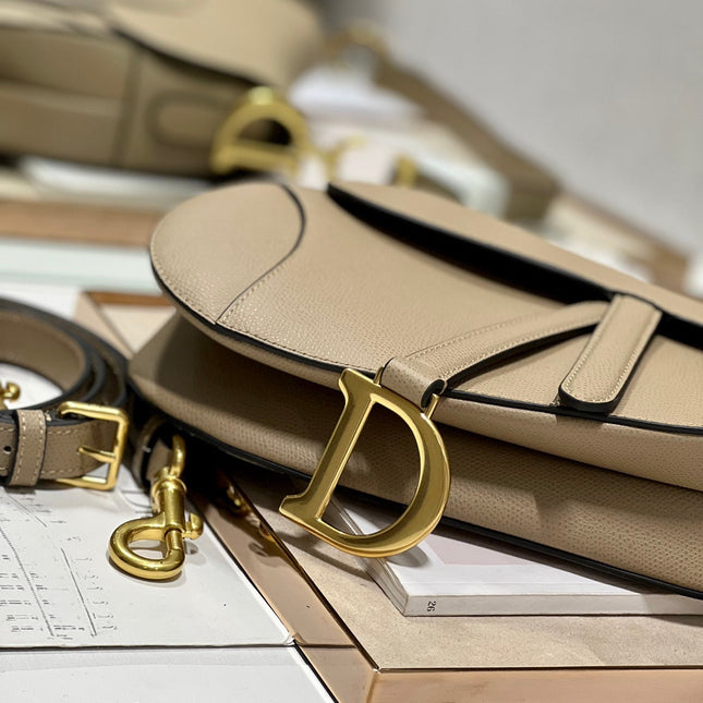 DIOR 26S SADDLE BAG 19 IN BEIGE CALFSKIN