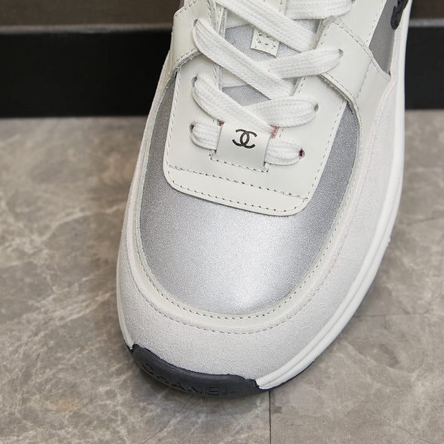CC TRAINER TRIPLE WHITE SILVER SUEDE