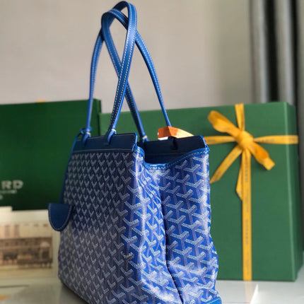 BELLECHASSE BIAUDE PM BAG 36 IN BLUE GOYARDINE CANVAS AND CALFSKIN TRIM