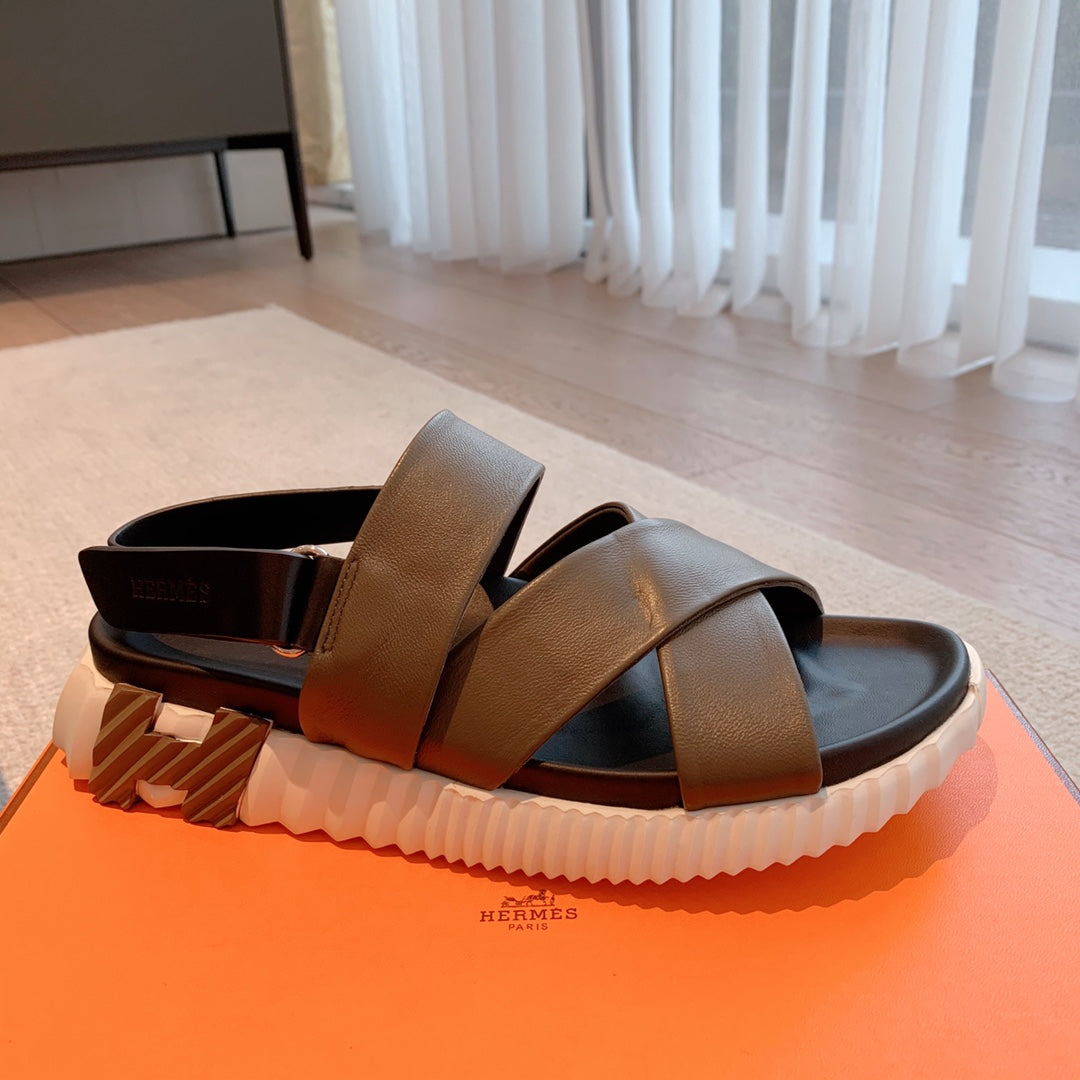 HM ELECTRIC SANDAL CEDAR CALFSKIN