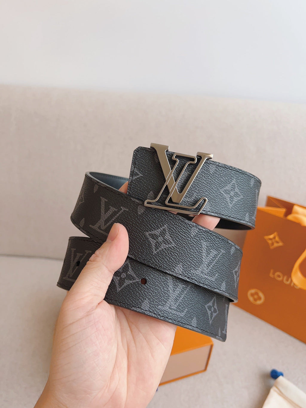 LV 25S BELT 40 MM IN BLACK MIX GREY CALFSKIN 593204
