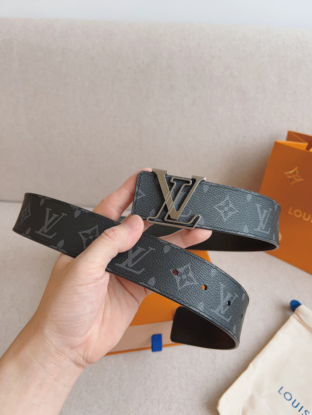 LV 25S BELT 40 MM IN BLACK MIX GREY CALFSKIN 593204