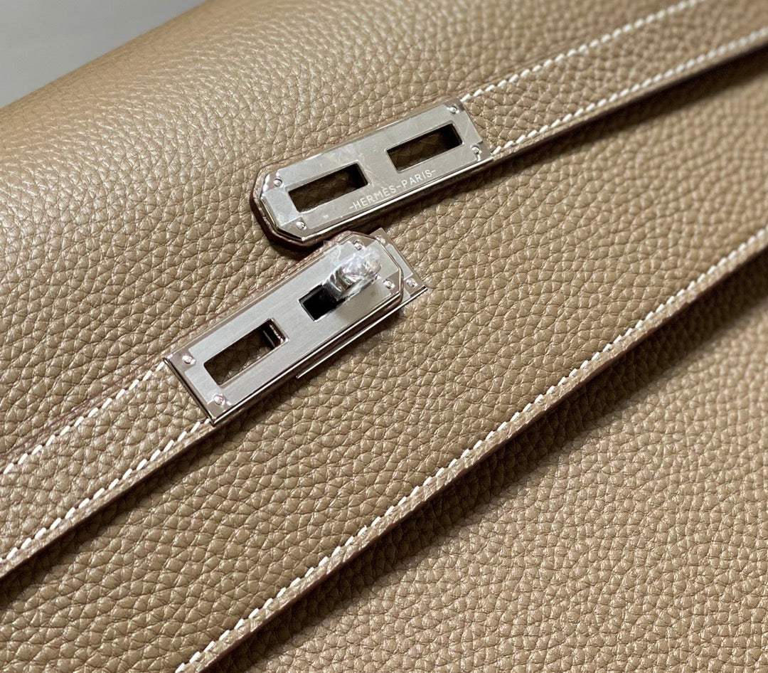 KELLY DEPECHES 38 BRIEFCASE IN ETOUPE TOGO CALFSKIN SILVER HARDWARE