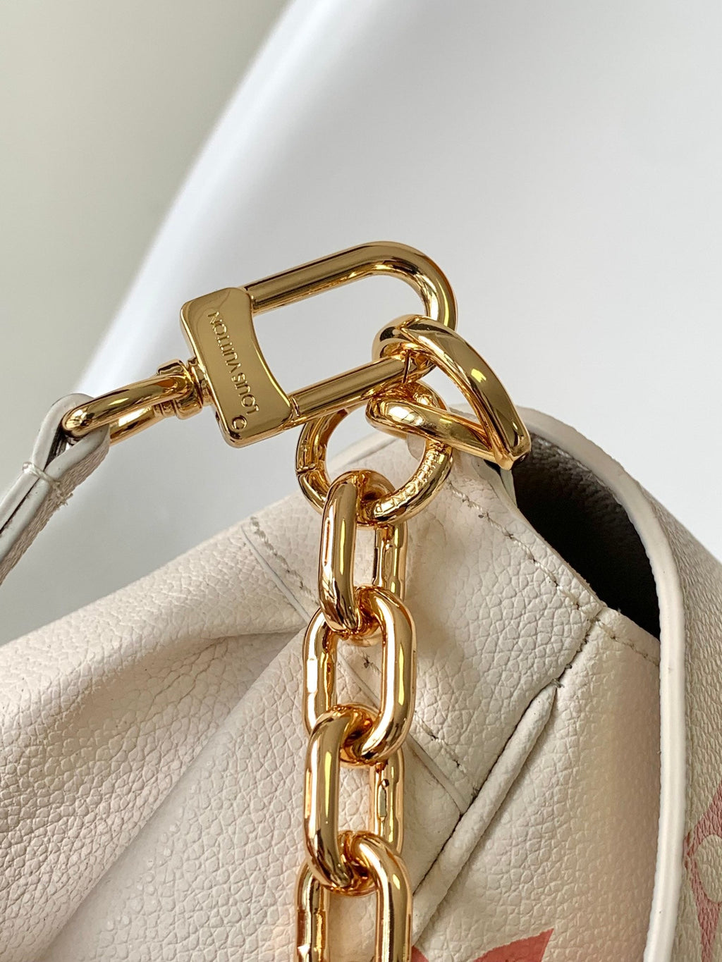 FAVORITE BAG 24 IN BEIGE MIX PINK MONOGRAM SOFT GRAINED COWHIDE