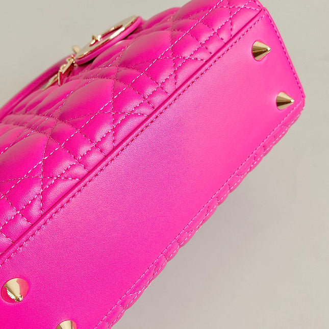 MEDIUM LADY 20 HANDBAG IN HOT PINK LAMBSKIN