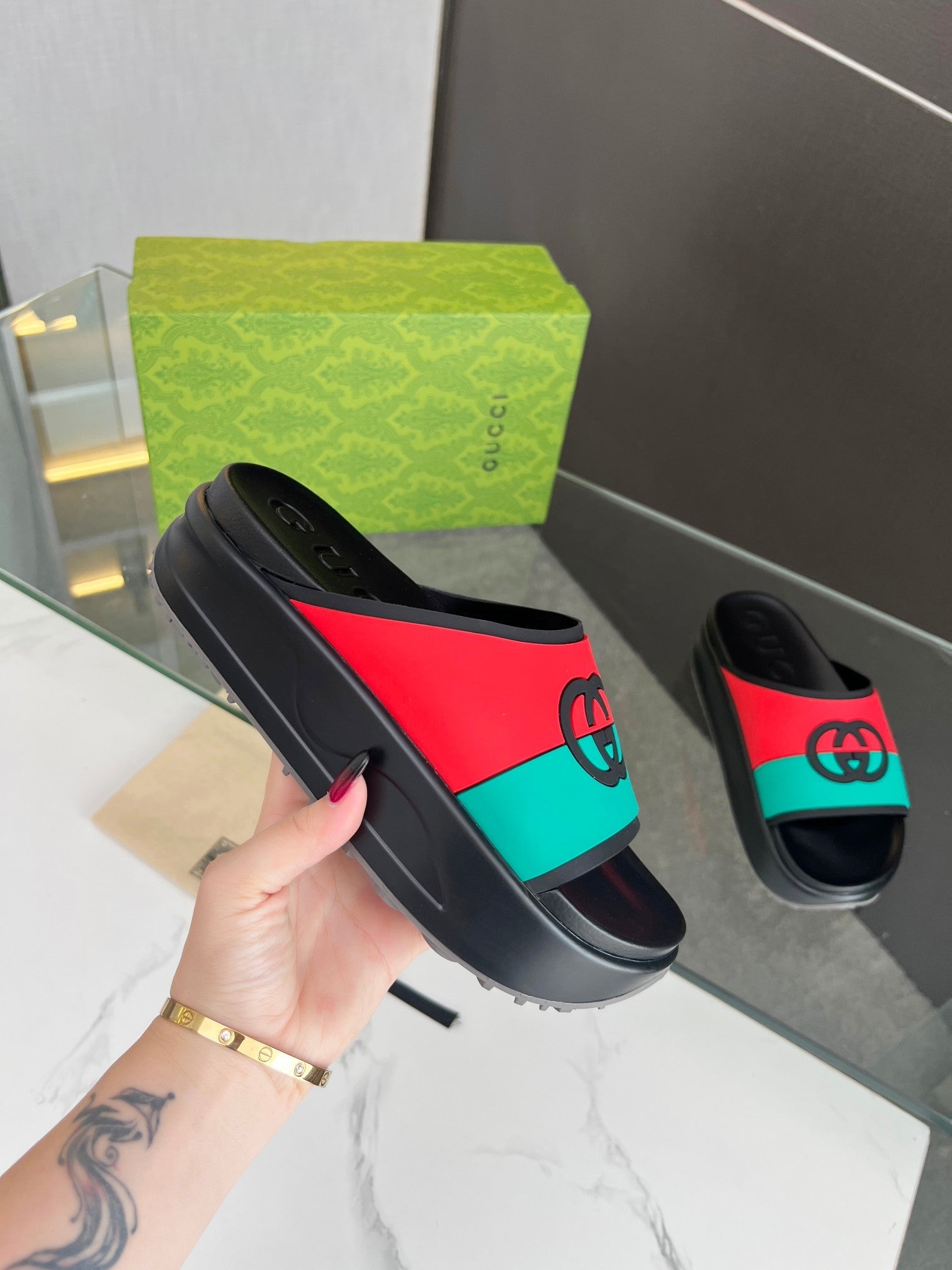 INTERLOCKING G SLIDE SANDAL IN BLACK MIX COLORFUL IMPORTED TPU