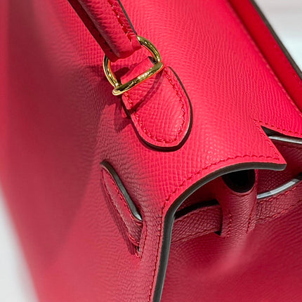 KELLY 28CM IN ROSE TYRIEN SWIFT CALFSKIN GOLD HARDWARE