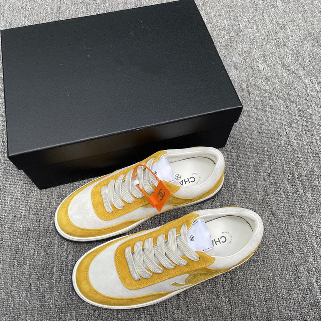 CC TRAINERS WHITE YELLOW SUEDE