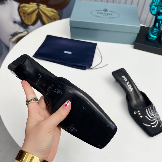 PRADA 26S MULE 40MM IN BLACK SATIN CRYSTAL EMBELLISHED
