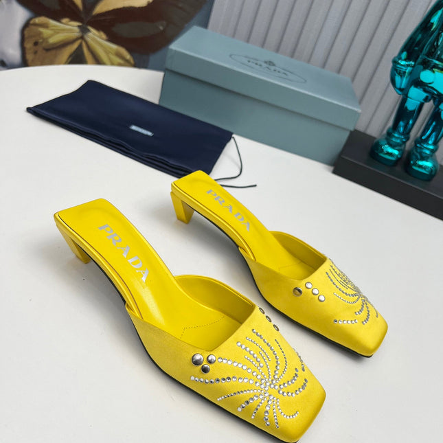 PRADA 26S MULE 40MM IN YELLOW SATIN CRYSTAL EMBELLISHED