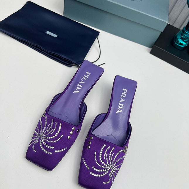PRADA 26S MULE 40MM IN PURPLE SATIN CRYSTAL EMBELLISHED