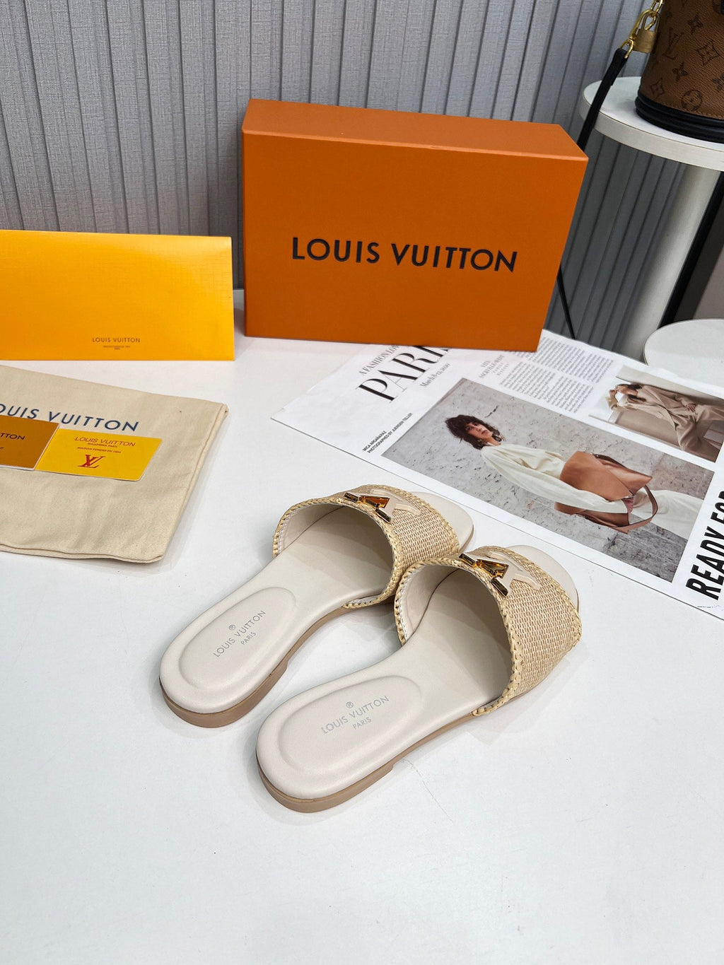 LV 26S FLAT SLIDES IN IVORY BEIGE CALFSKIN AND RAFFIA