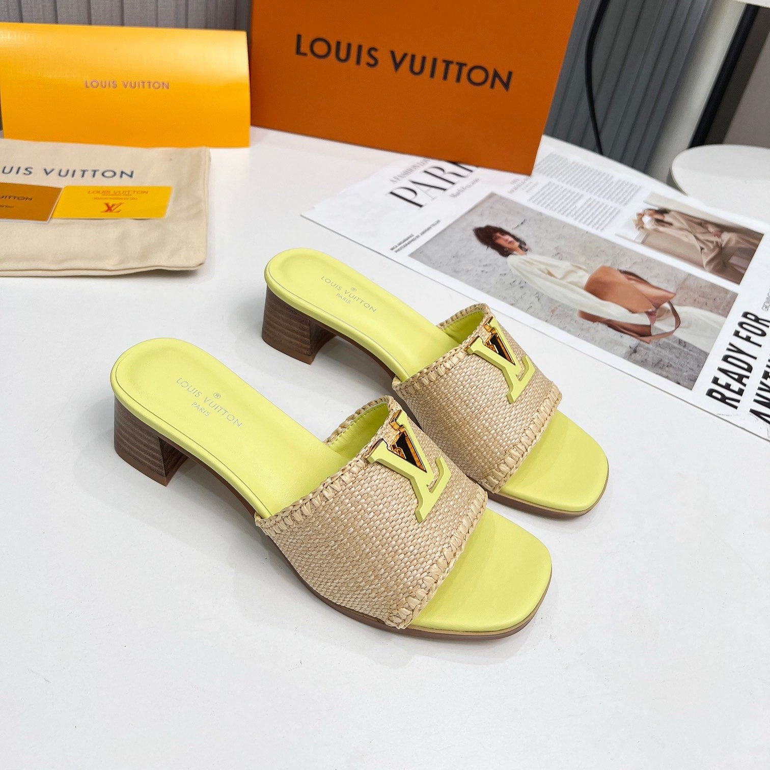 LV 26S CAPRI HIGH-HEELED MULES IN LIGHT YELLOW CALFSKIN AND BEIGE RAFFIA