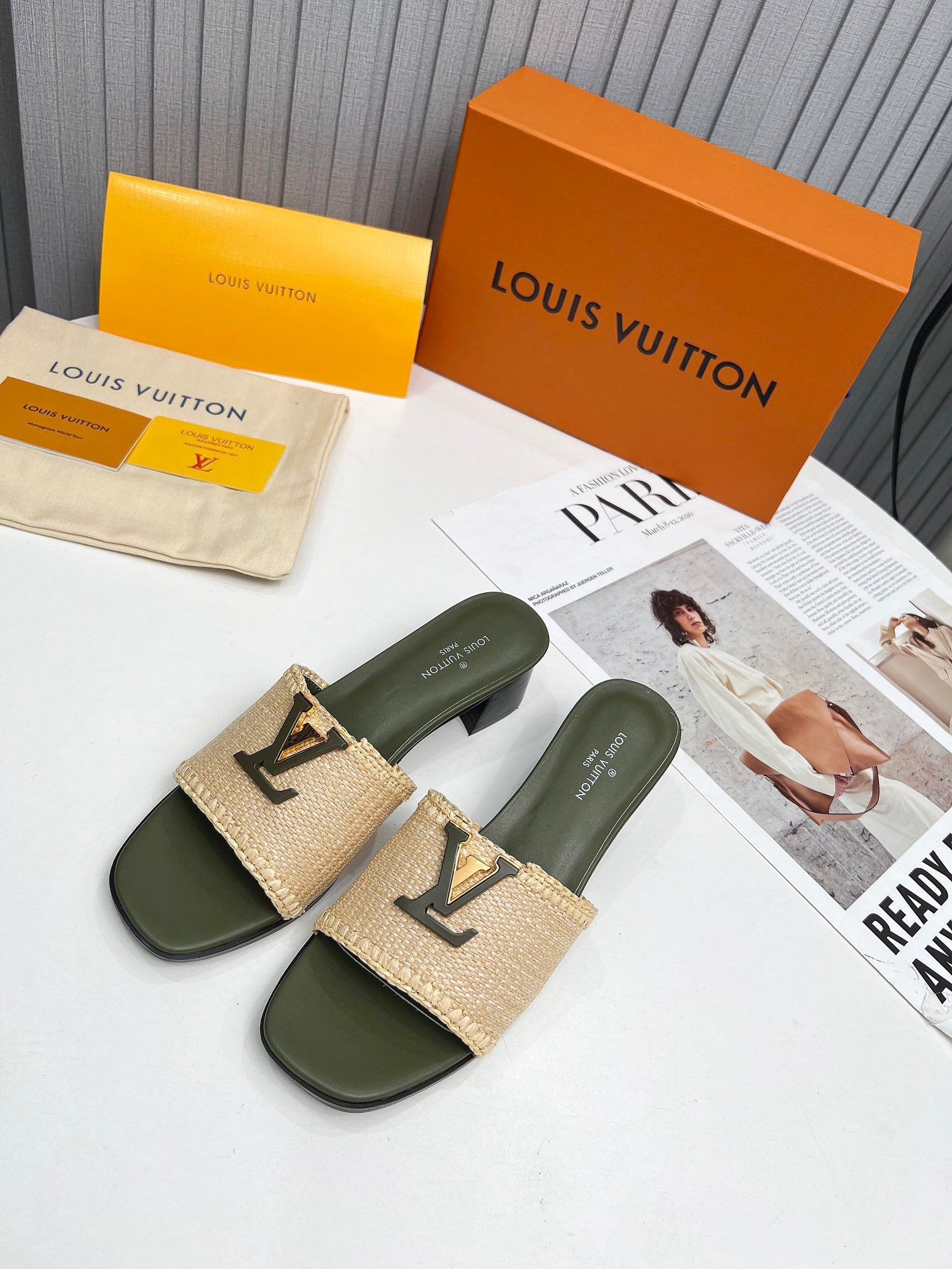 LV 26S CAPRI HIGH-HEELED MULES IN MOSS GREEN CALFSKIN AND BEIGE RAFFIA
