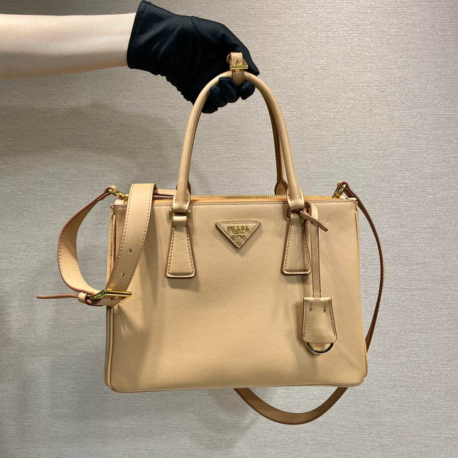 MEDIUM GALLERIA BAG 28 IN CIDER BROWN SMOOTH CALFSKIN GOLD HARDWARE