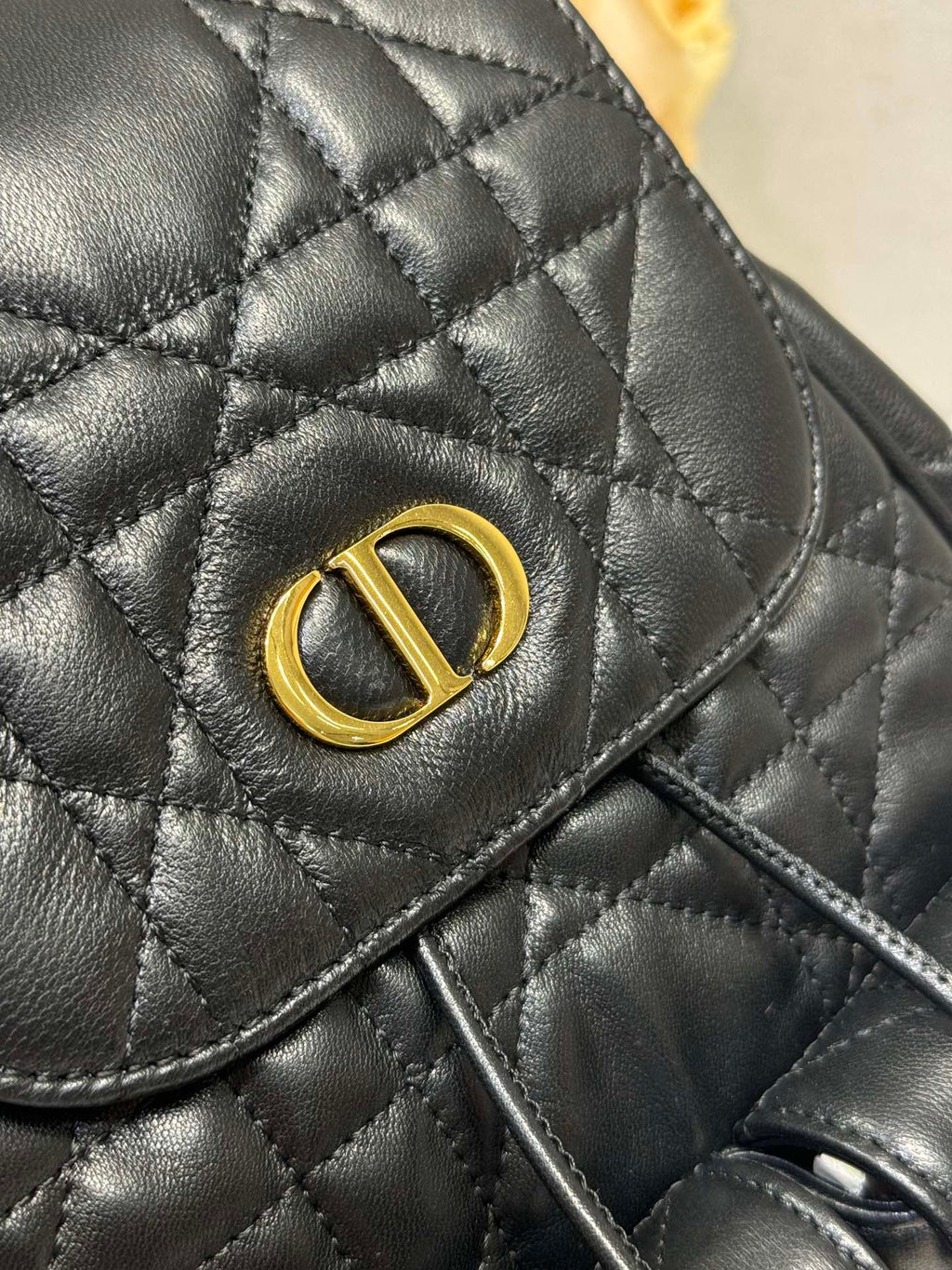 MEDIUM CARO BACKPACK 27 IN BLACK MACROCANNAGE LAMBSKIN