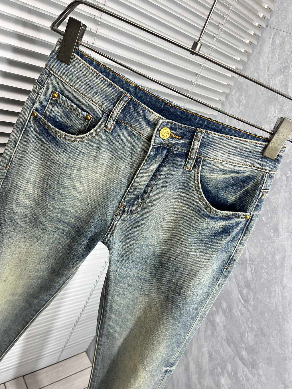 LV BLUE DENIM JEAN 239494