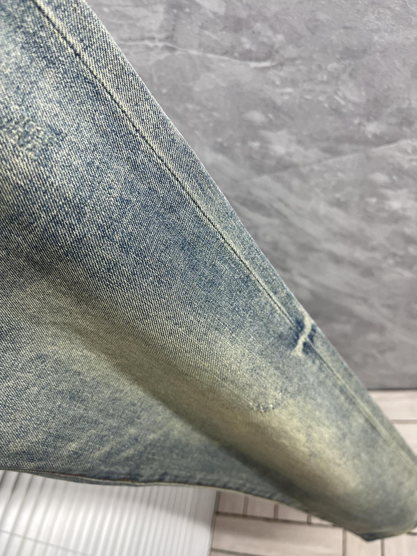 LV BLUE DENIM JEAN 239494