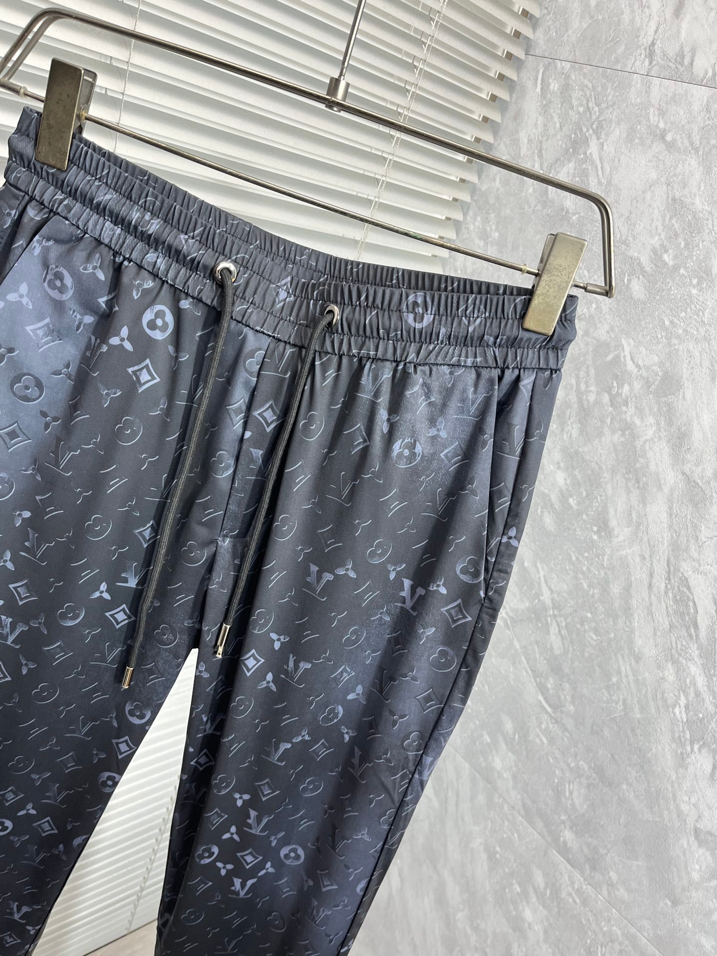 LV BLACK MONOGRAM TROUSERS 239492