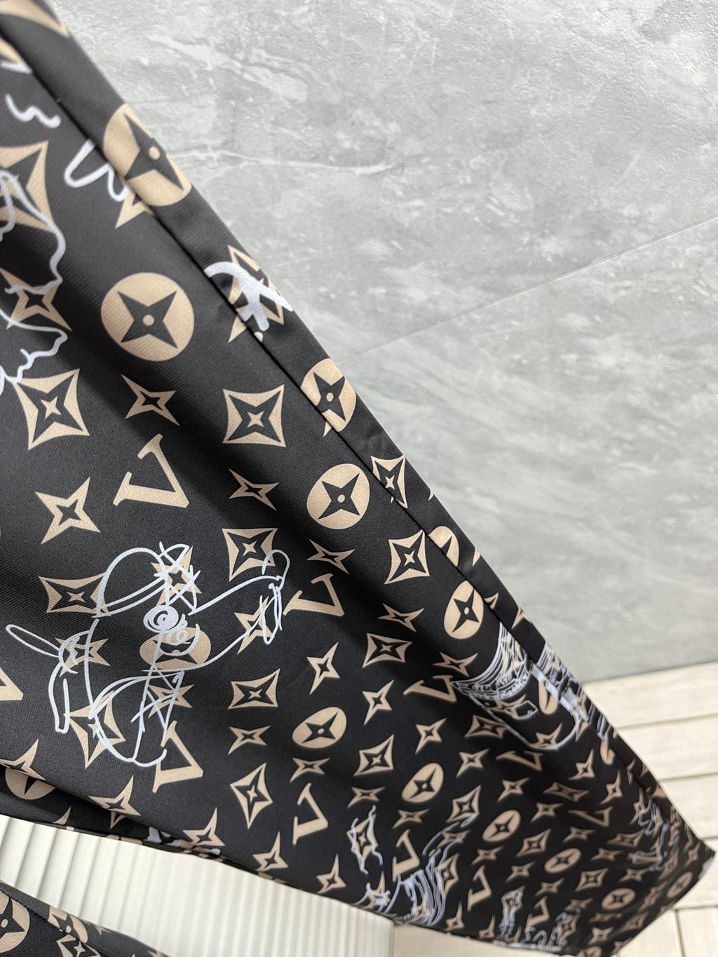 LV DARK BROWN MONOGRAM TROUSERS 239490