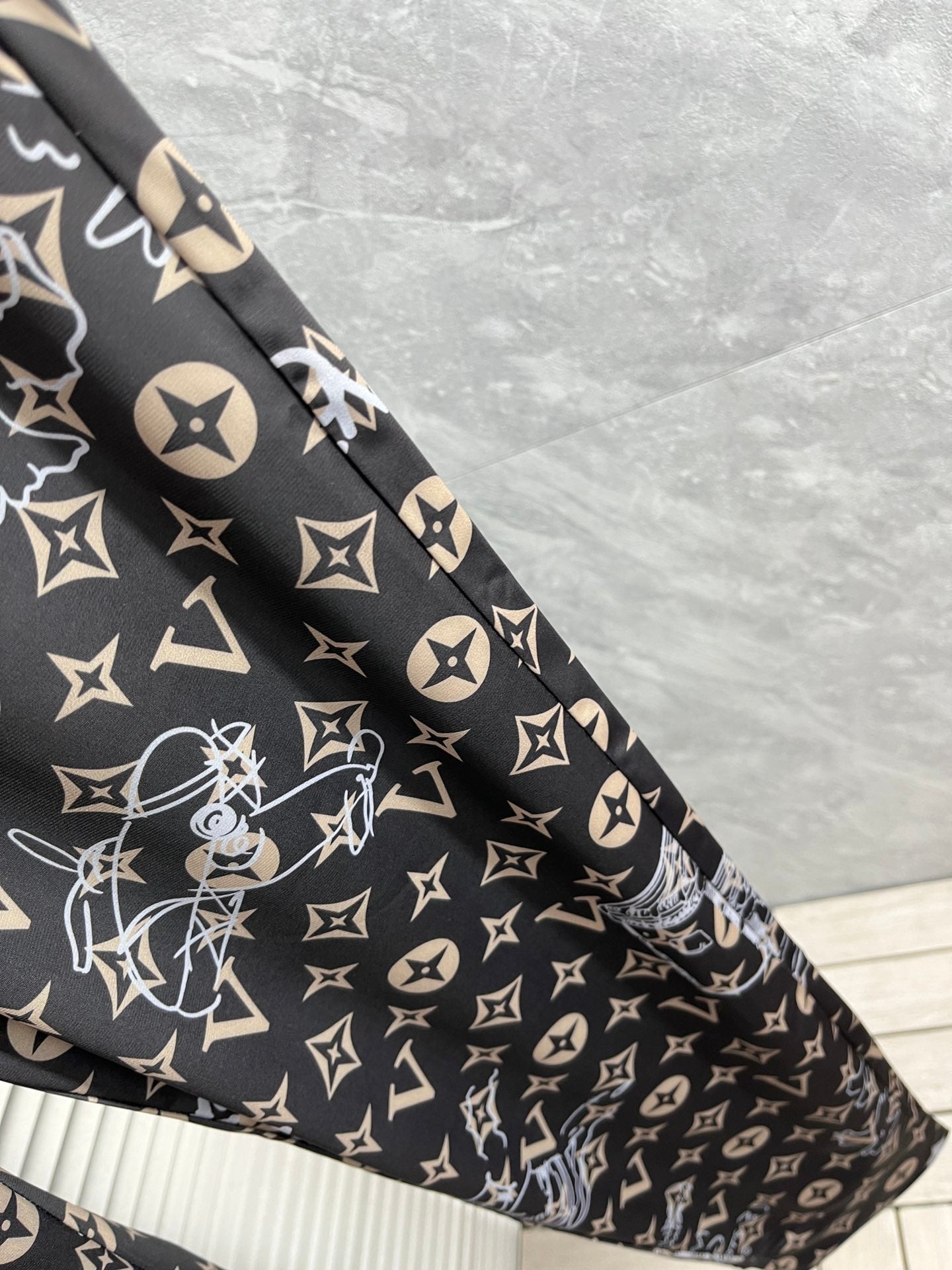 LV DARK BROWN MONOGRAM TROUSERS 239490