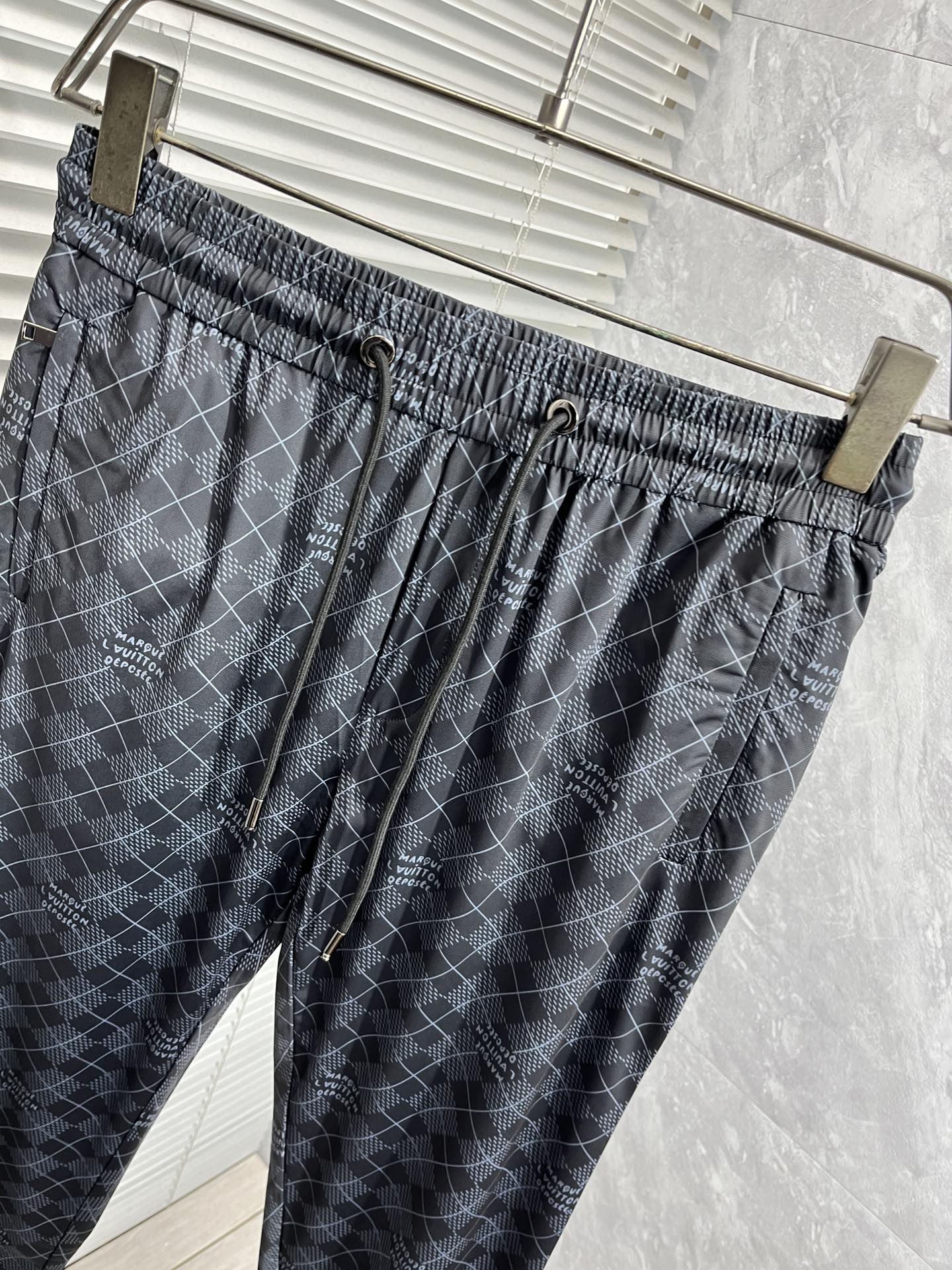 LV BLACK MONOGRAM TROUSERS 239489