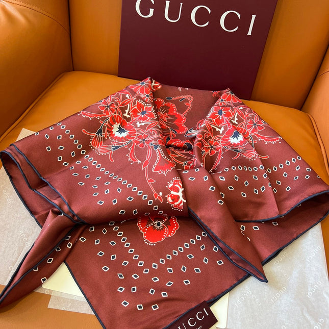 GUCCI 26S SCARF 90 IN SILK 816293