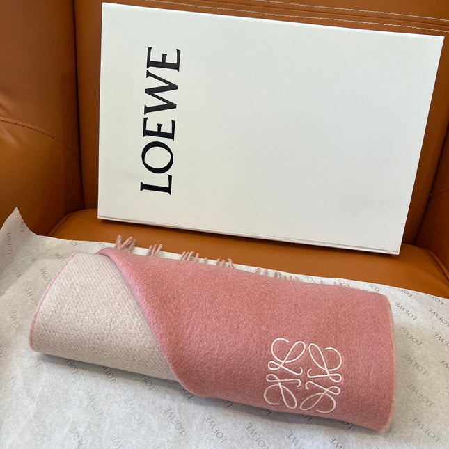LOEWE 26S SCARF 180 IN CASHMERE WOOL 863709