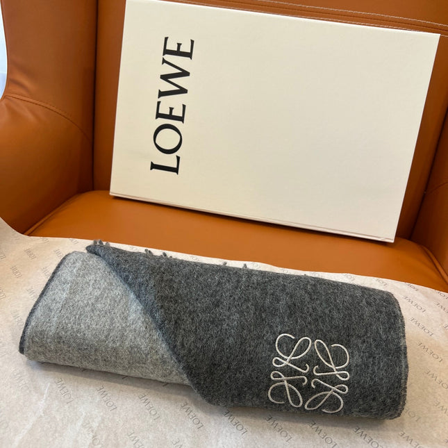 LOEWE 26S SCARF 180 IN CASHMERE WOOL 863828
