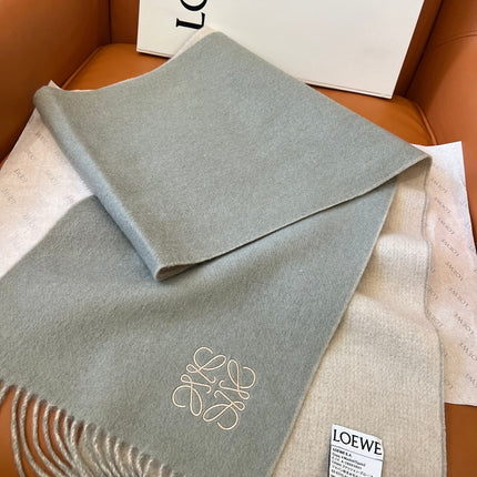 LOEWE 26S SCARF 180 IN CASHMERE WOOL 863829