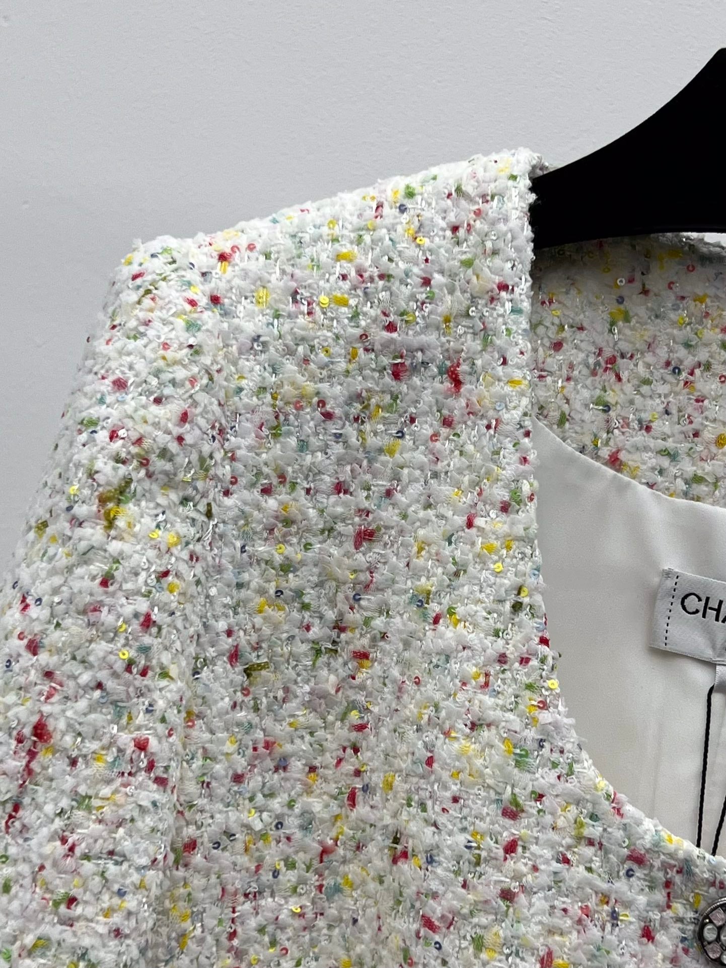 CHANEL 25S TWEED JACKET 290