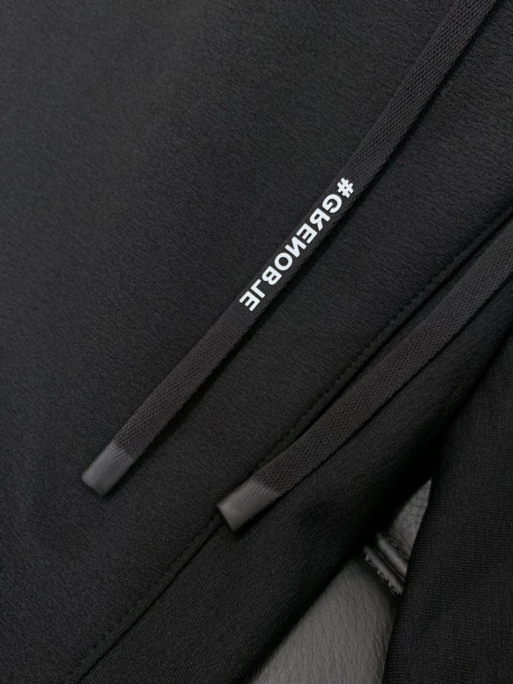 MONCLER 25S PANTS 358